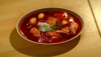 Meat-and-beet bouillon1.jpg